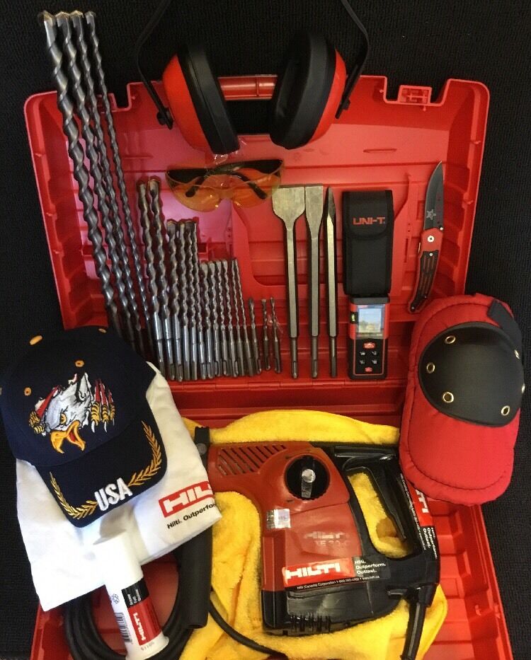 HILTI TE 30-C, PREOWNED, FREE LASER METER, BITS, LOTS OF EXTRAS