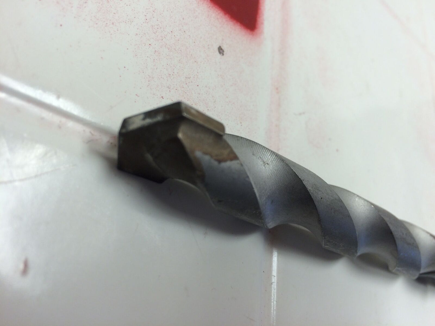 CYLINDRICAL SHANK HAMMER BIT 5/8", PREOWNED, MINT CONDITION