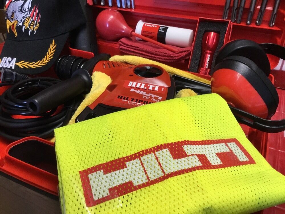 HILTI TE 30 , PREOWNED, Free Grinder Bits Knife Glasses and Mo