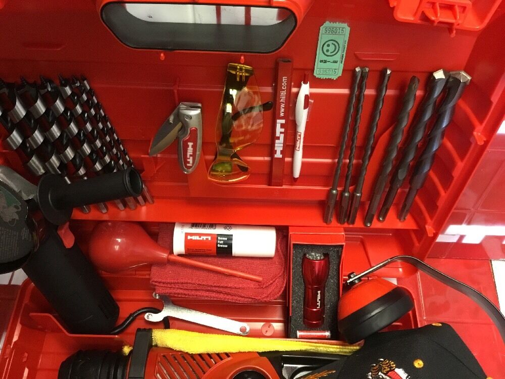 HILTI TE 30 , PREOWNED, Free Grinder Bits Knife Glasses and Mo