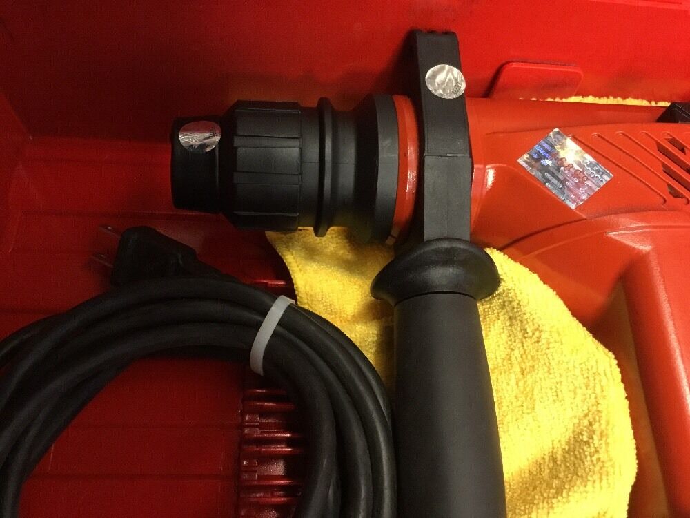 HILTI TE 15, EXCELLENT CONDITION, FREE LASER METER, BITS, AND EXTRAS