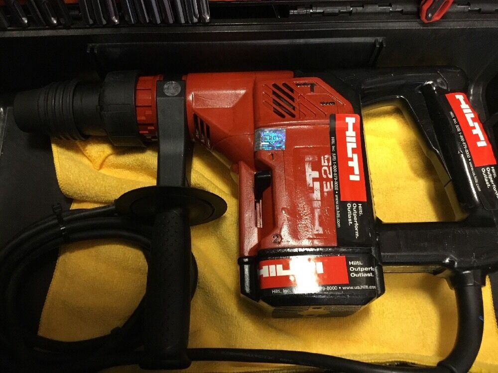HILTI TE 25 PREOWNED, FREE LASER METER, BITS, A LOT OF EXTRA