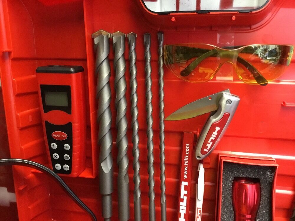 HILTI TE 5 , PREOWNED EXCELLENT CONDITION, free knife, bit , pen , laser , vest,