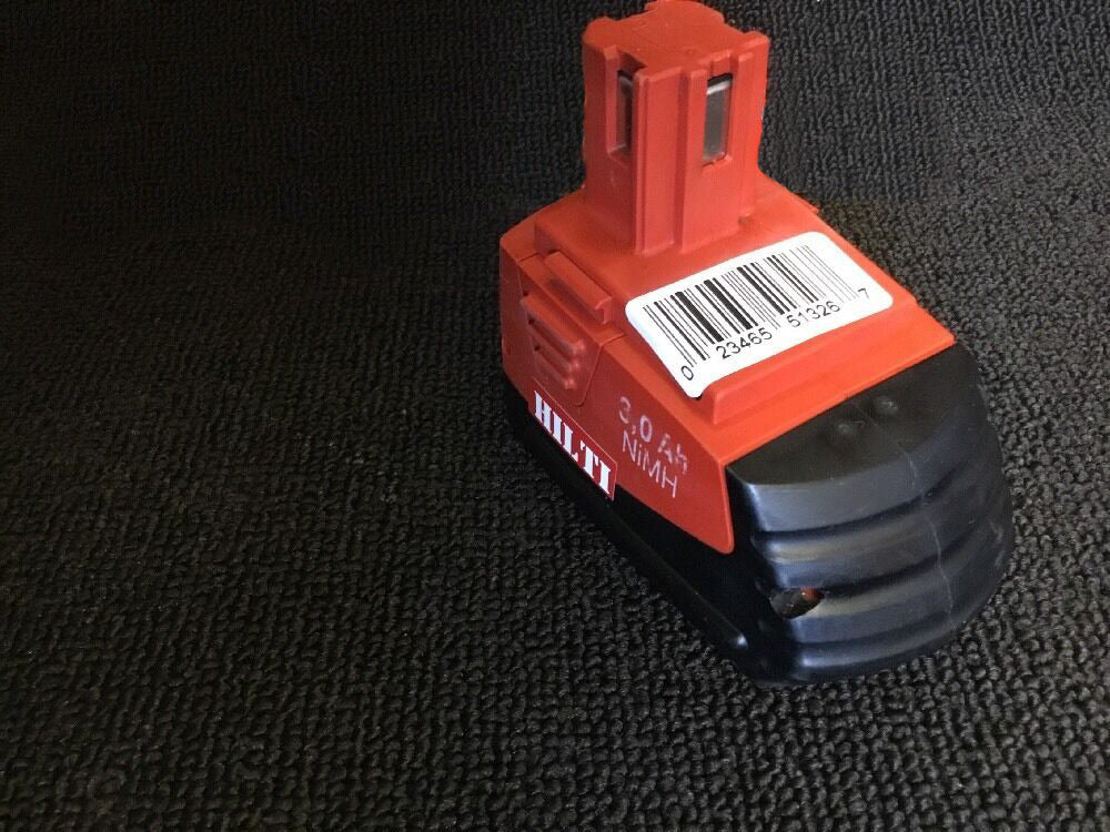 HILTI 12V BATTERY SFB 126 3.0AH, LIKENEW, FREE HAT,