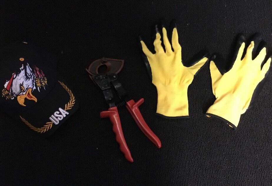 RATCHETING CABLE CUTTER, BRAND NEW, FREE HAT, GLOVES