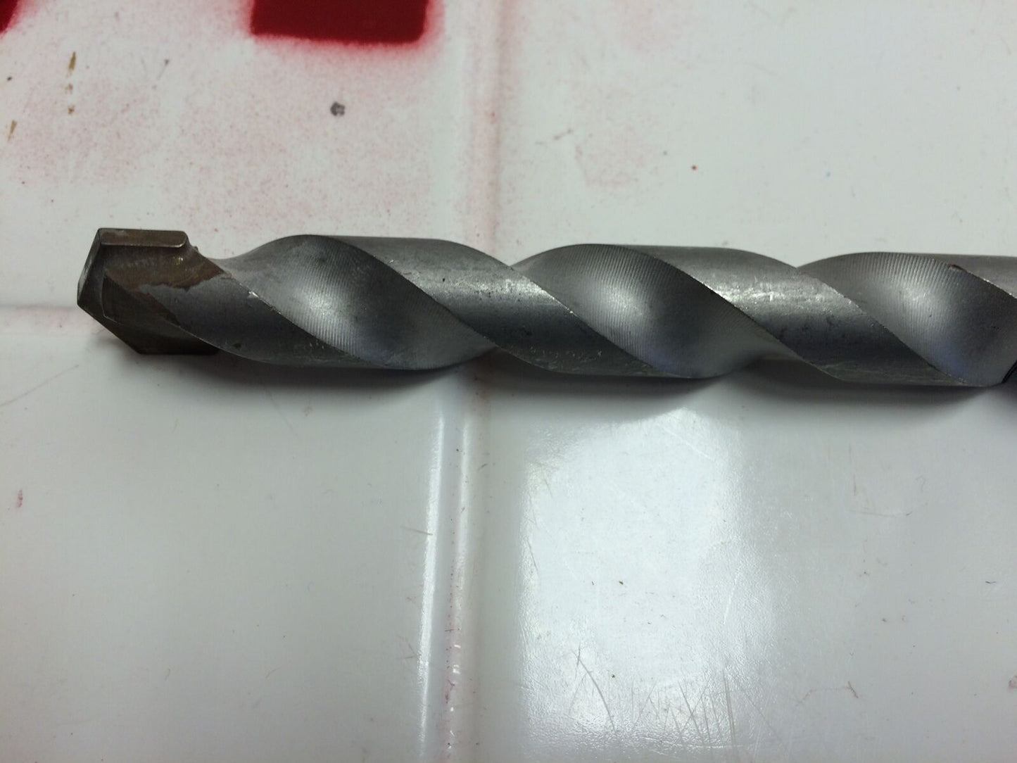 CYLINDRICAL SHANK HAMMER BIT 5/8", PREOWNED, MINT CONDITION