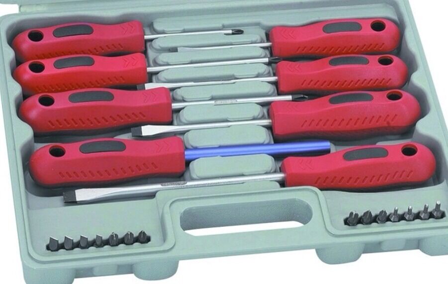 Screwdriver Set 32 Pcs , Very Nice , L@@k ,With Case, Fast Ship