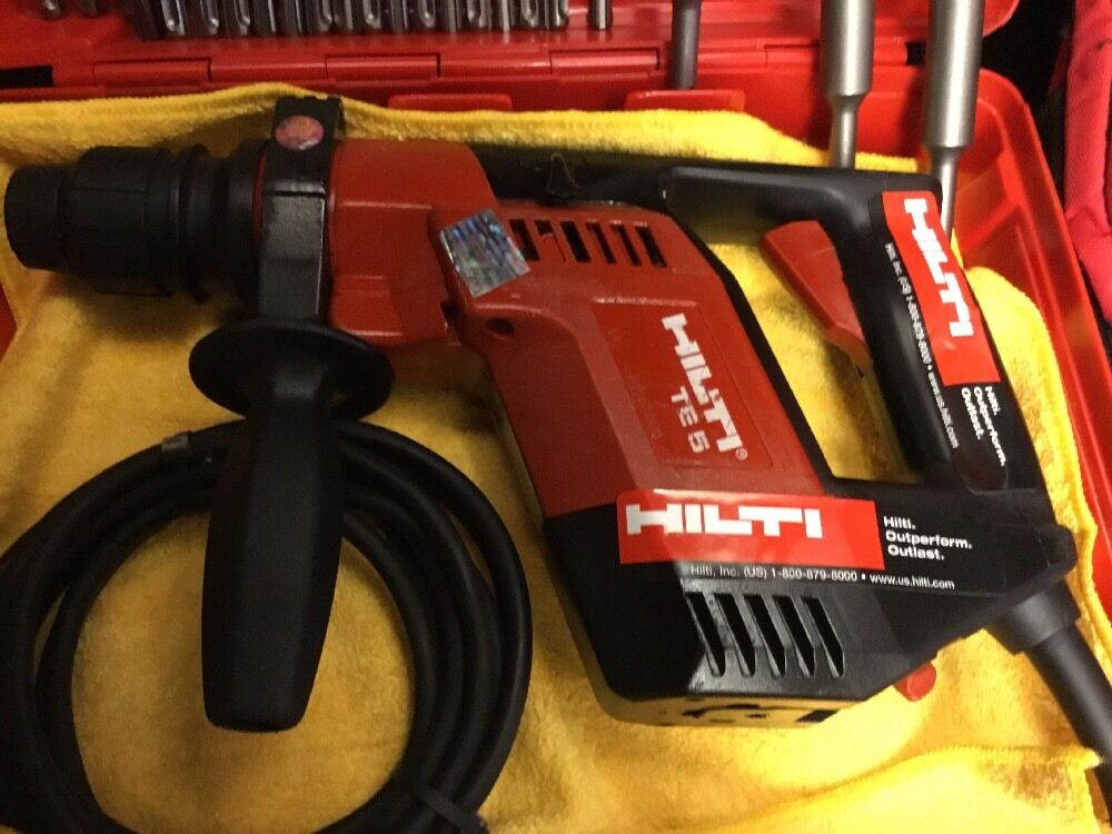HILTI TE 5 PREOWNED, FREE BITS, LOT OF EXTRAS,