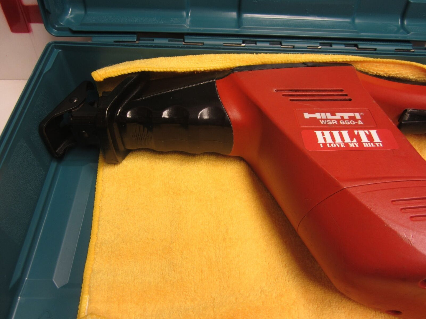 HILTI WSR 650-A, W/ FREE CASE, GREAT CONDITION, STRONG, DURABLE, FAST SHIPPING