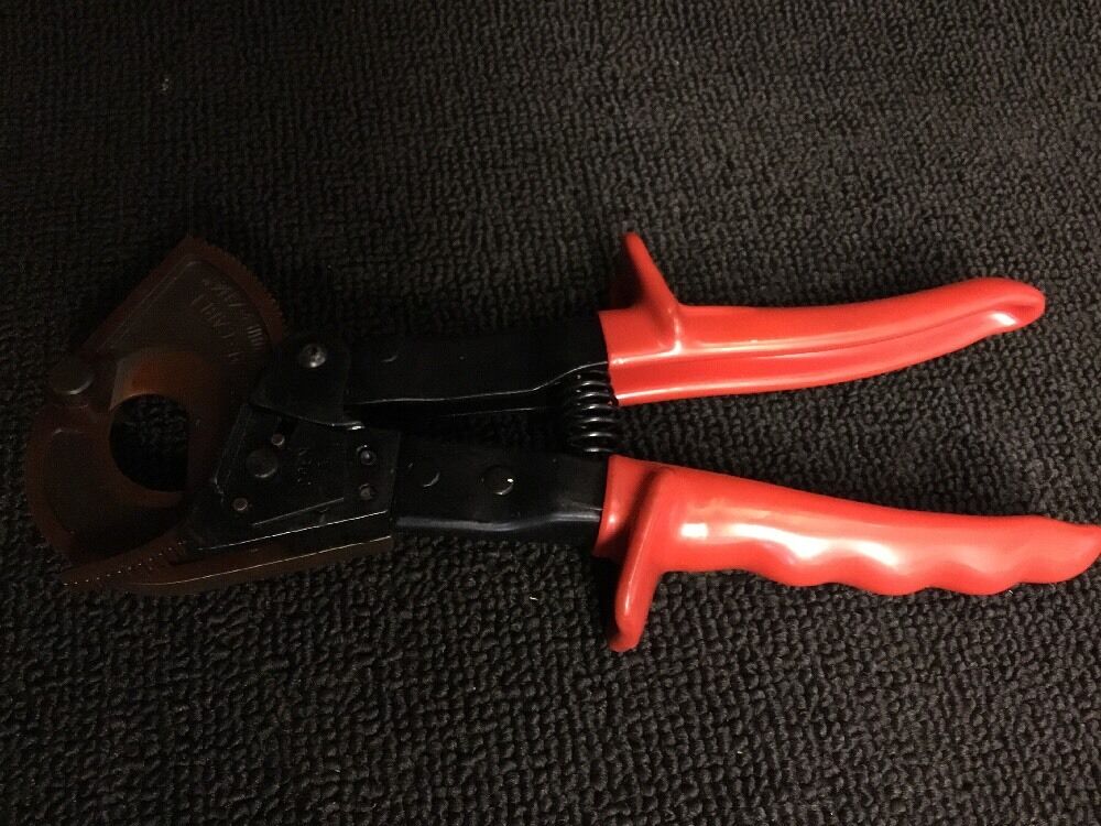 RATCHETING CABLE CUTTER, BRAND NEW, FREE HAT, GLOVES