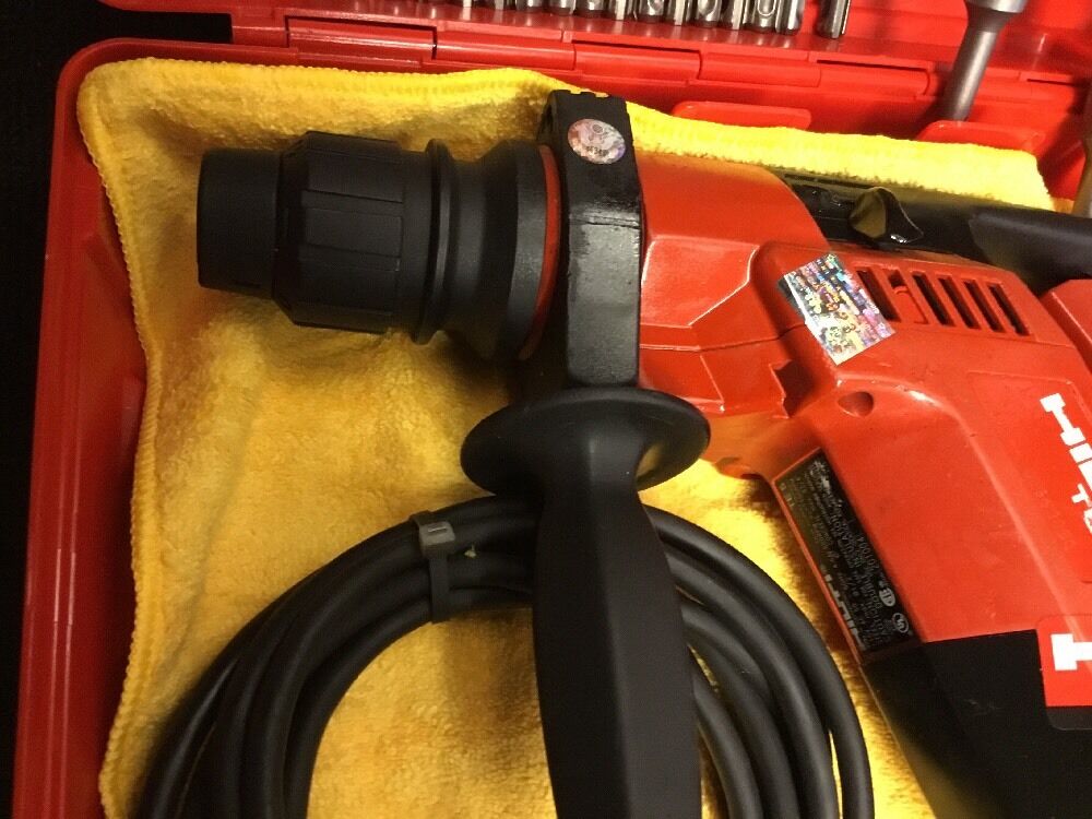 HILTI TE 5 PREOWNED, FREE BITS, LOT OF EXTRAS,