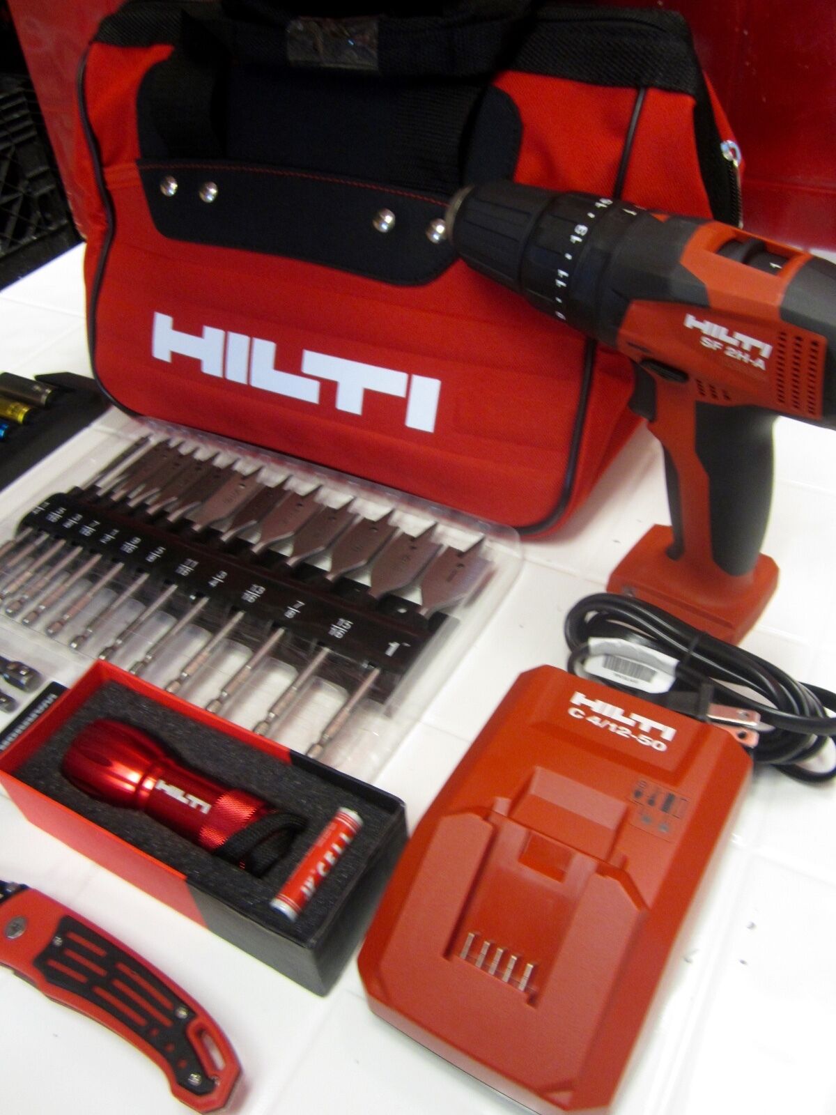 HILTI SF 2H-A DRILL COMPLETE, NEWEST MODEL,, FREE EXTRAS, DURABLE