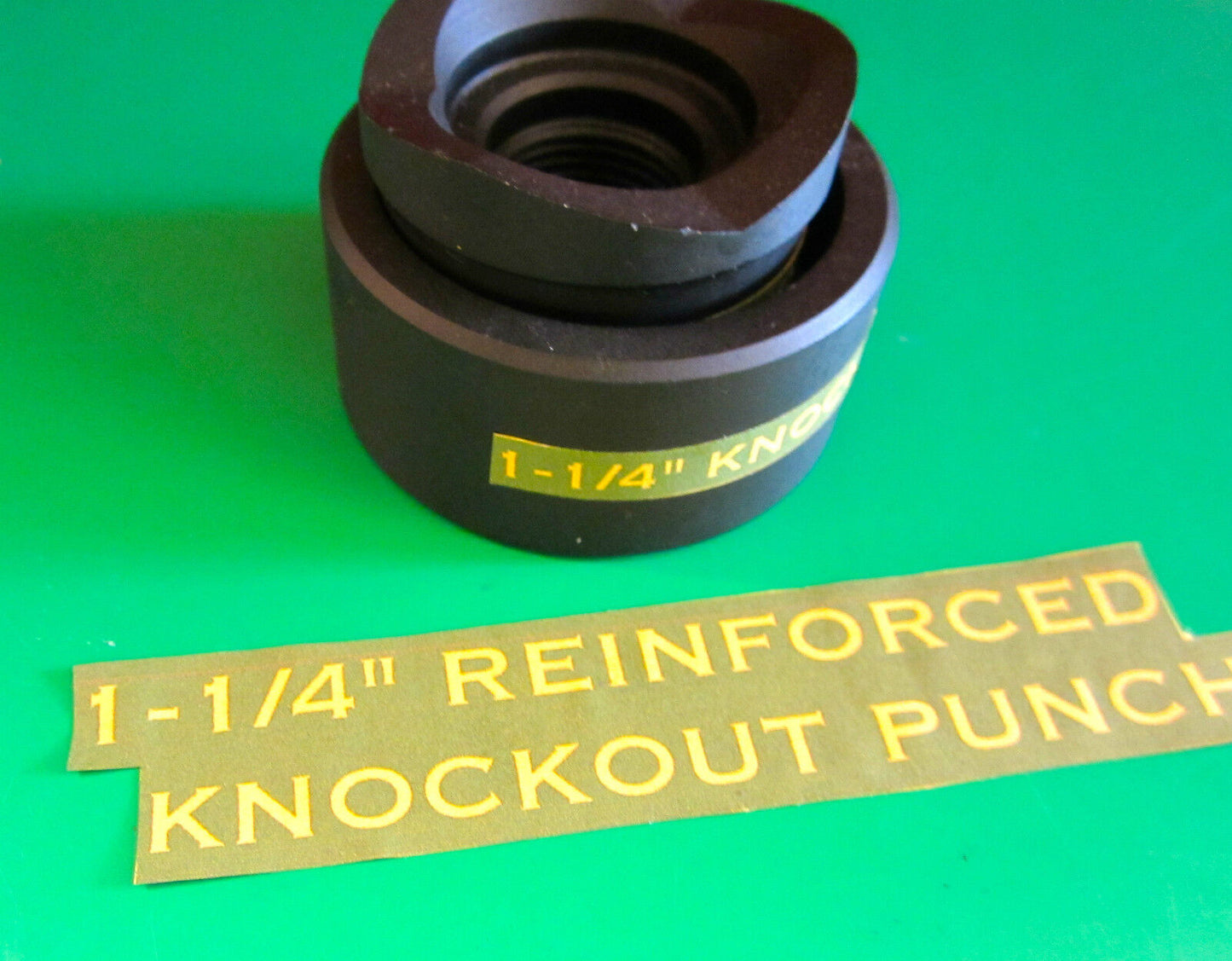 GREENLEE  STYLE  1-1/4 "CONDUIT KNOCKOUT PUNCH,BRAND NEW