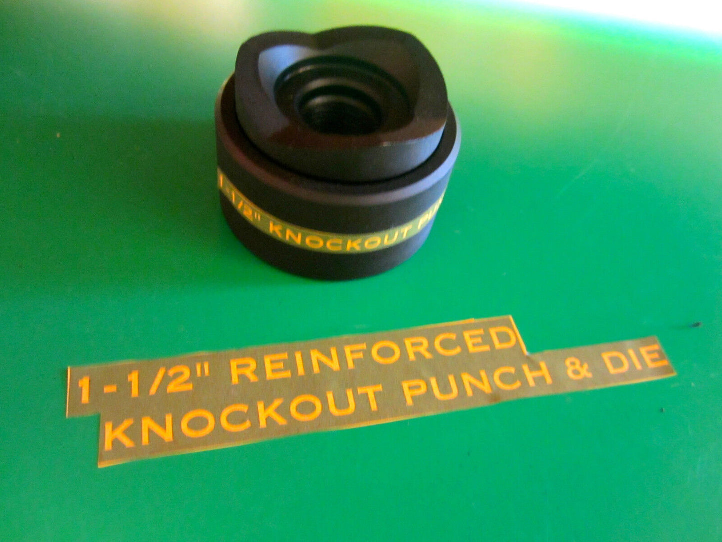 GREENLEE  STYLE  1-1/2 "CONDUIT KNOCKOUT PUNCH