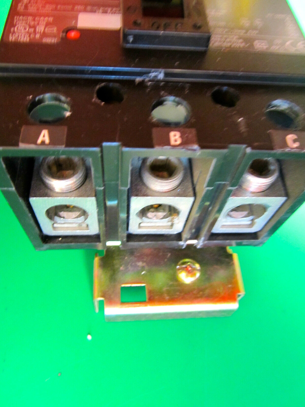 SQUARE D POWERPACT QB 225 CIRCUIT BREAKER AMP, NEW  CONDITION, FAST SHIPPING