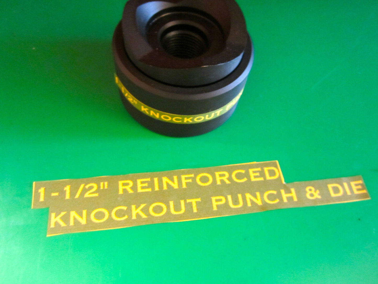 GREENLEE  STYLE  1-1/2 "CONDUIT KNOCKOUT PUNCH
