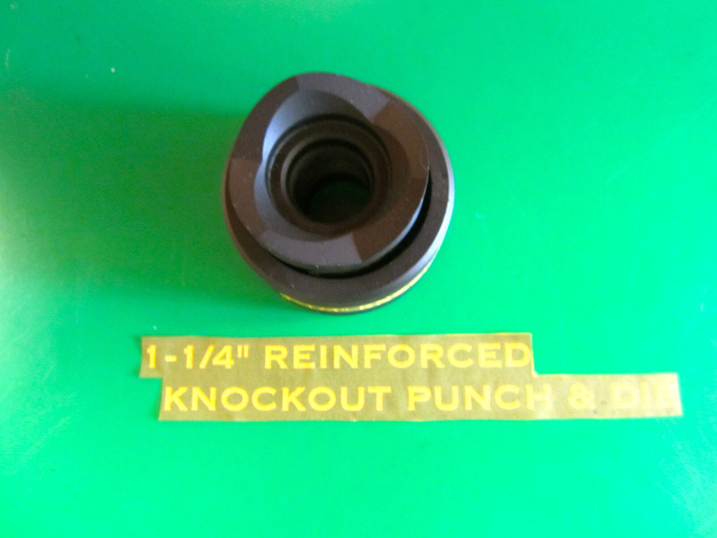 GREENLEE  STYLE  1-1/4 "CONDUIT KNOCKOUT PUNCH,BRAND NEW