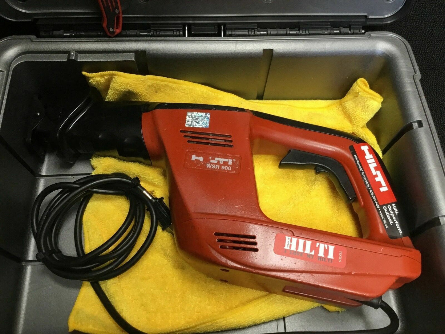 HILTI WSR 900 RECIPROCATING SAW, PREOWNED,W/ BLADES, EXTRAS, QUICK SHIP