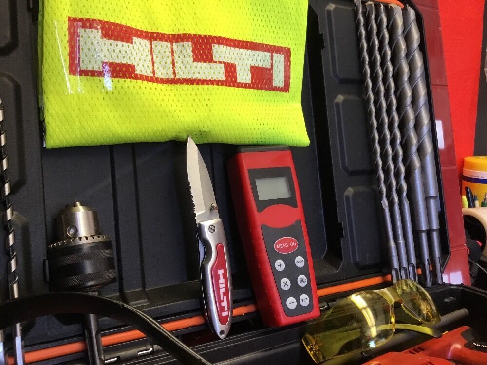 HILTI TE 24 , PREOWNED EXCELLENT CONDITION Free Bits Knife Hat Laser Vest