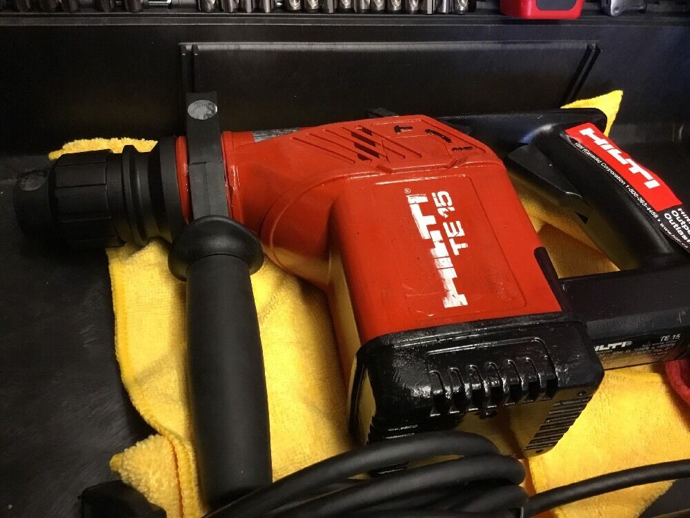 HILTI TE 15 PREOWNED, FREE LASER METER, BITS AND EXTRAS