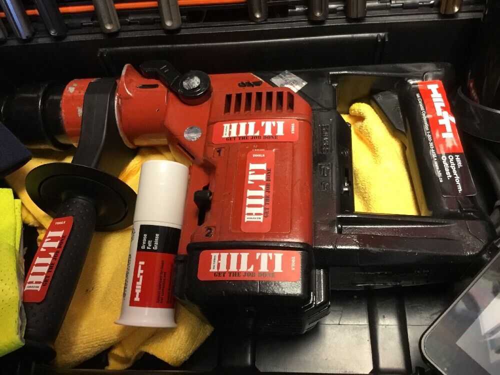 HILTI TE 55 HAMMER DRILL, L@@K, FREE PAD AND EXTRAS, STRONG, GERMANY, FAST SHIP