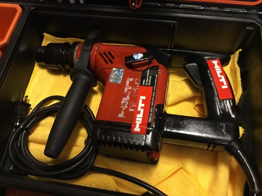 HILTI TE 15-C DRILL, PREOWNED, FREE LASER METER,  PLUS EXTRAS