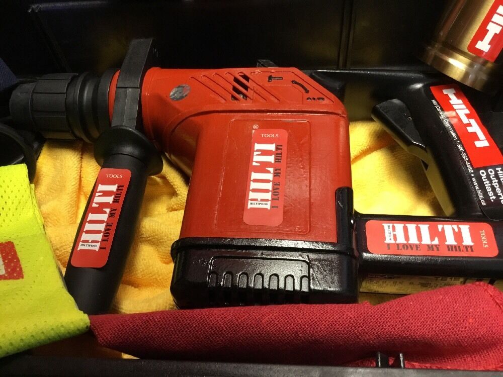 HILTI TE 15 HAMMER DRILL, PREOWNED