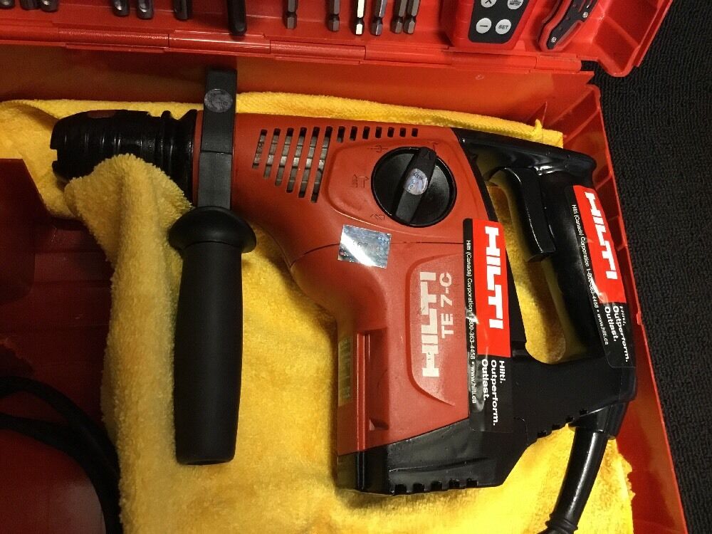 HILTI TE 7-C, PREOWNED, FREE LASER METER, BITS,  CHISEL, LOT OF EXTRA