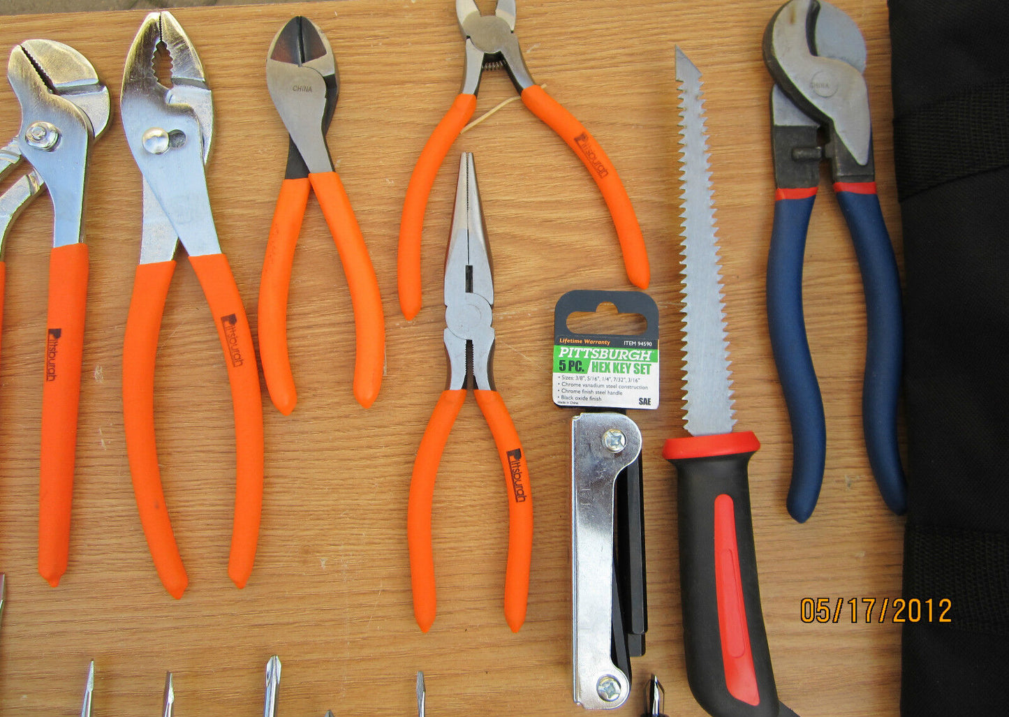 ELECTRICIAN/ PLUMBER  TOOLS  22 PCS,