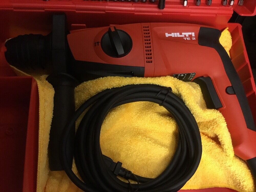 HILTI TE 2 DRILL, NEW, FREE HILTI GRINDER 450-S, A LOT OF EXTRA,