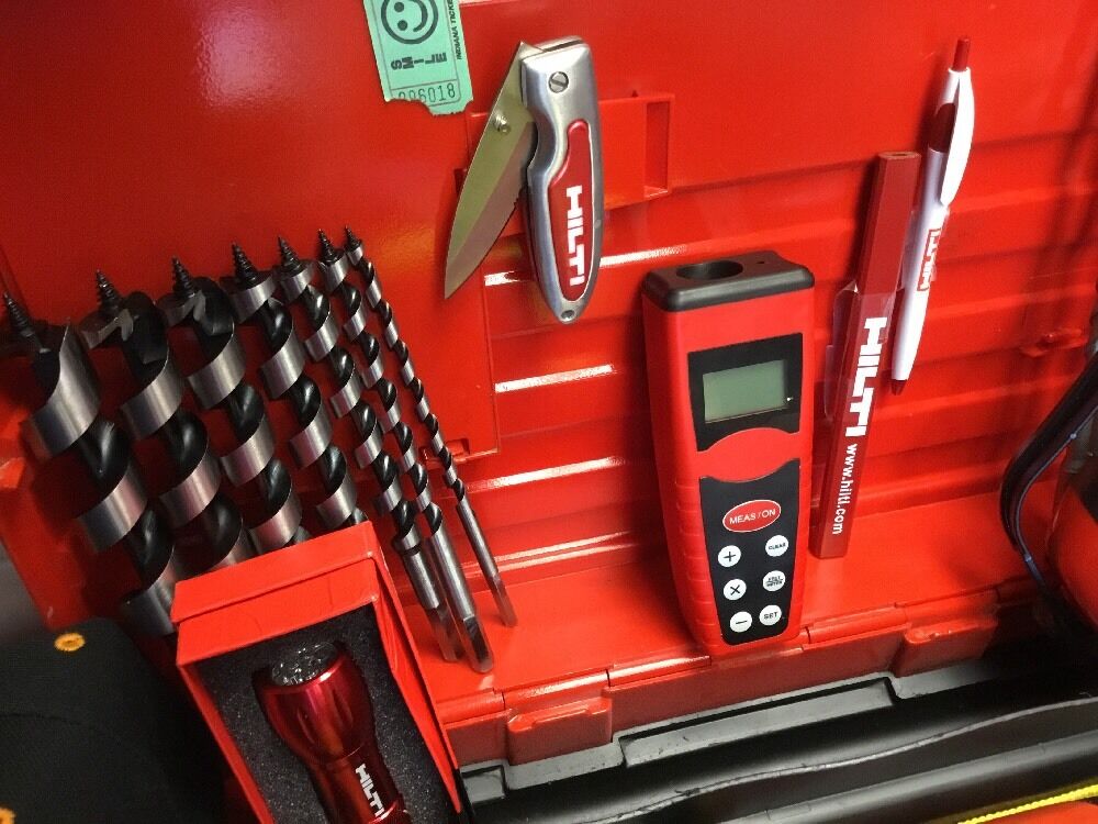 HILTI TE 16 PREOWNED, Excellent Condition, With Free Extras