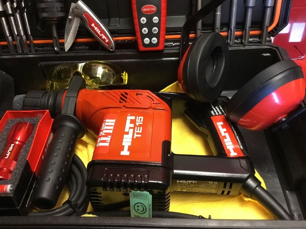 HILTI TE 15,Preowned , Knife ,bits, Laser meter , Hat