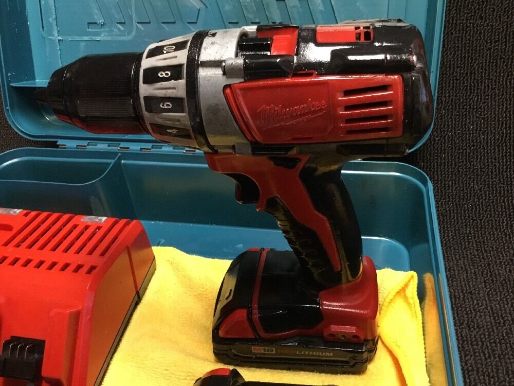 MILWAUKEE 2601-20 CORDLESS DRILL DRIVER, PREOWNED, FREE BITS, THERMO, FAST SHIP