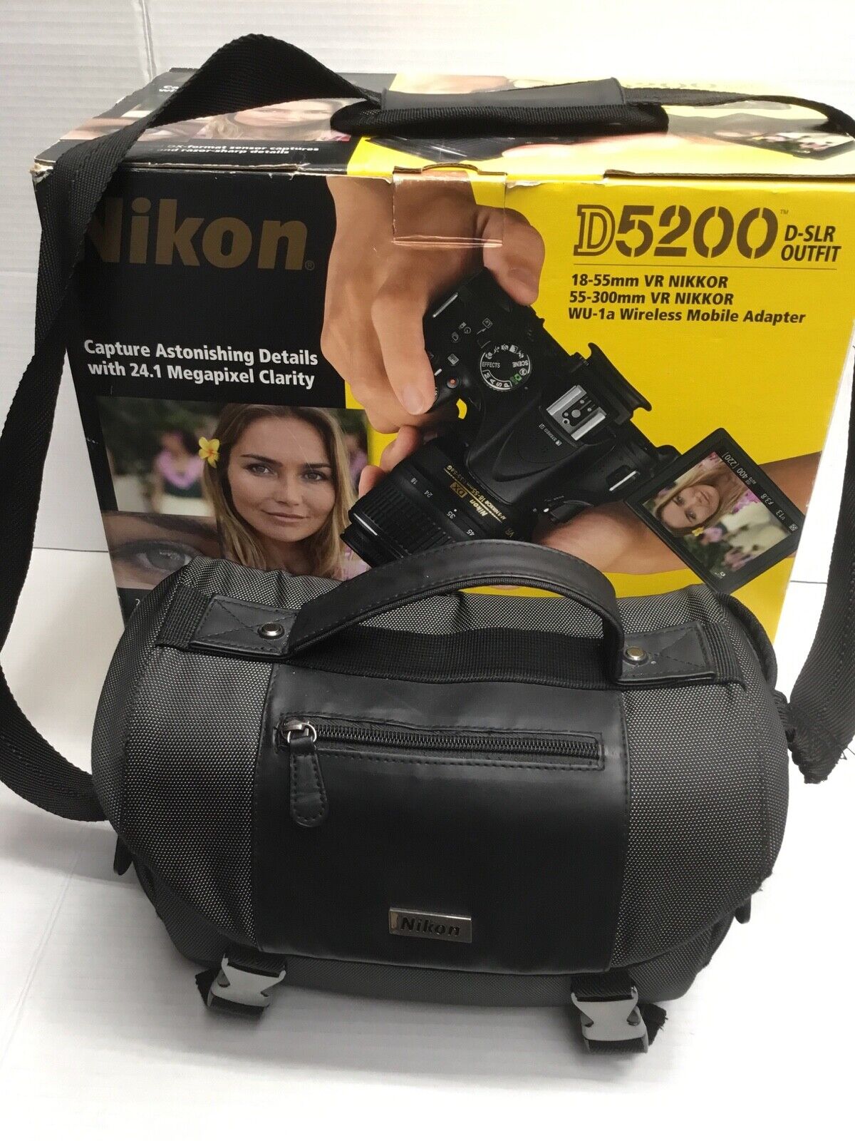 Nikon D5200 24.1MP DSLR Camera Black + 18-55mm + 3000mm AF Lens, GREAT CONDITION