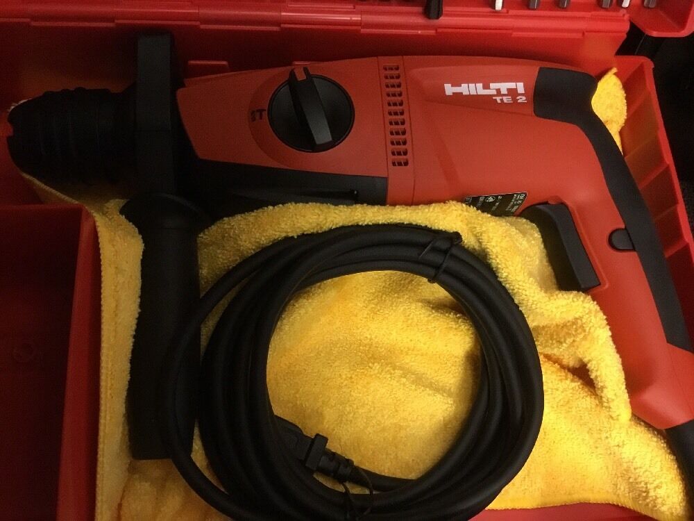 HILTI TE 2 DRILL, NEW, FREE HILTI GRINDER 450-S, A LOT OF EXTRA,