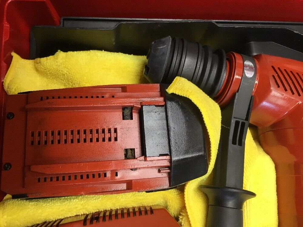 HILTI TE 30-A36 HAMMER DRILL, PREOWNED, FREE SID 2-A, BITS, EXTRAS