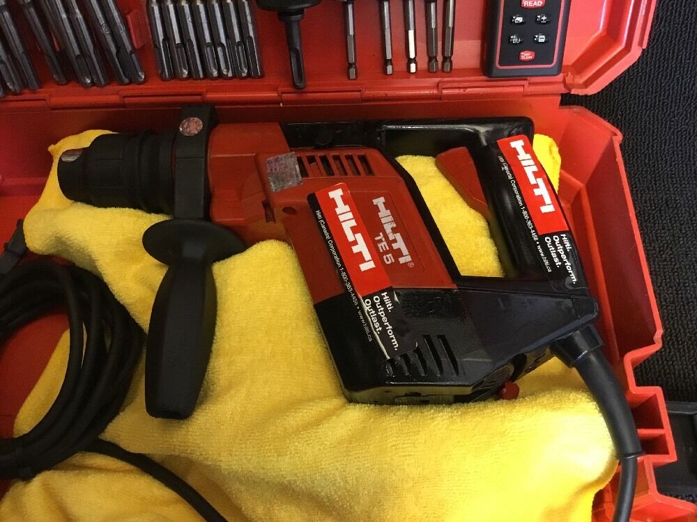 HILTI TE 5 PREOWNED, FREE LASER METER, BITS, A LOT OF ITEMS
