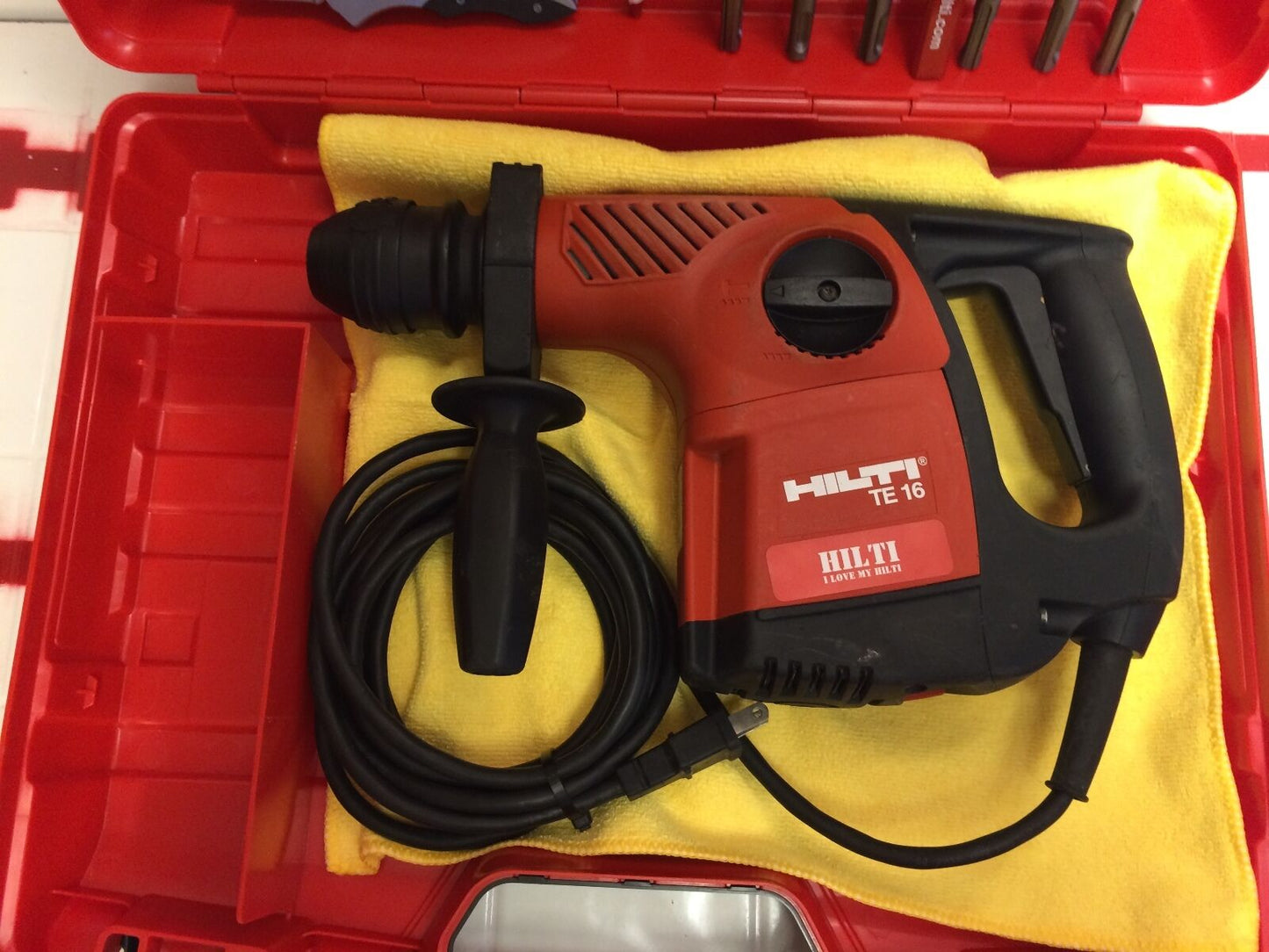 HILTI TE 16, MINT CONDITION, FREE BITS, A LOT OF EXTRAS