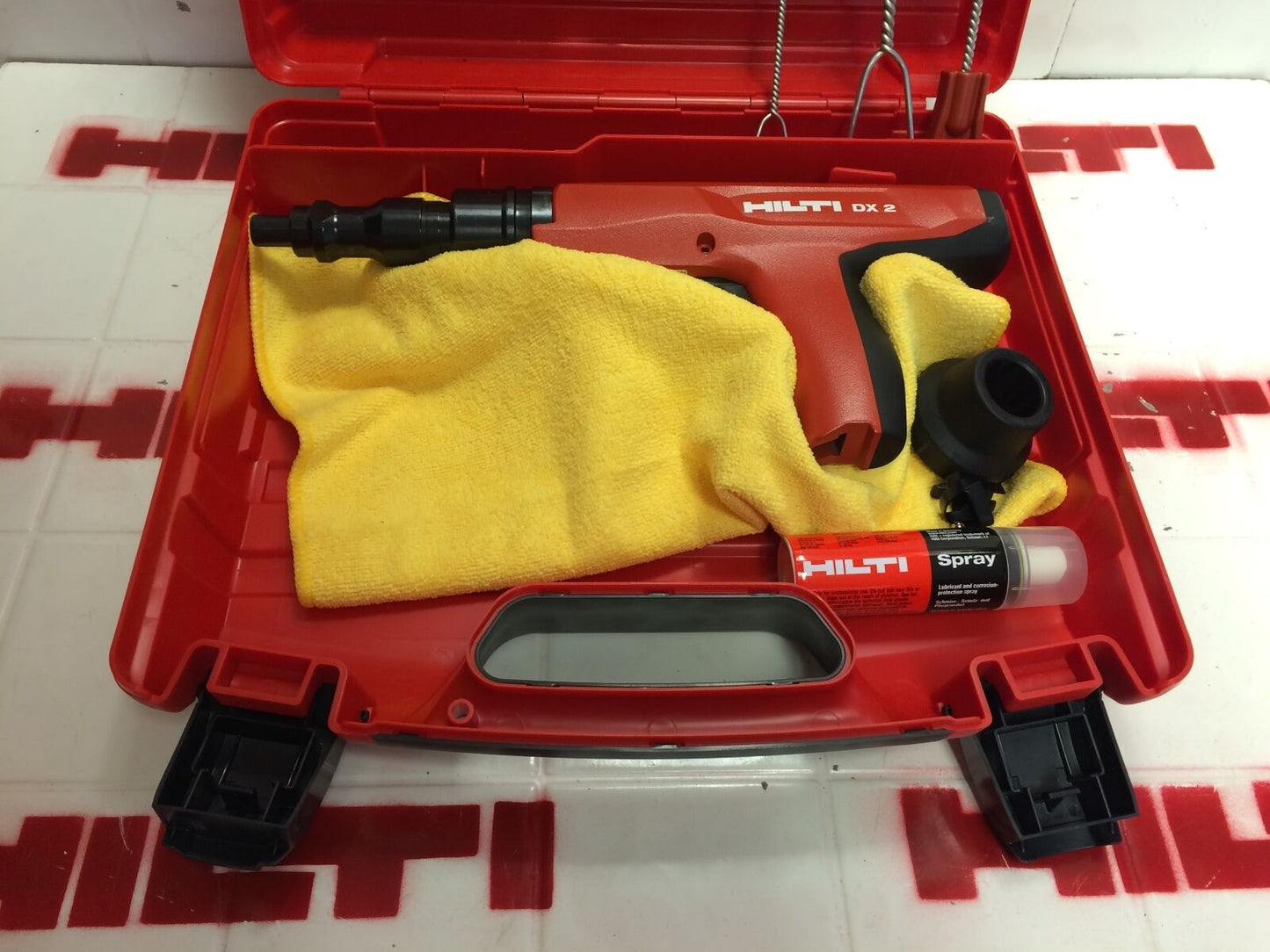 HILTI DX 2 WITH FREE EXTRAS, BRAND NEW