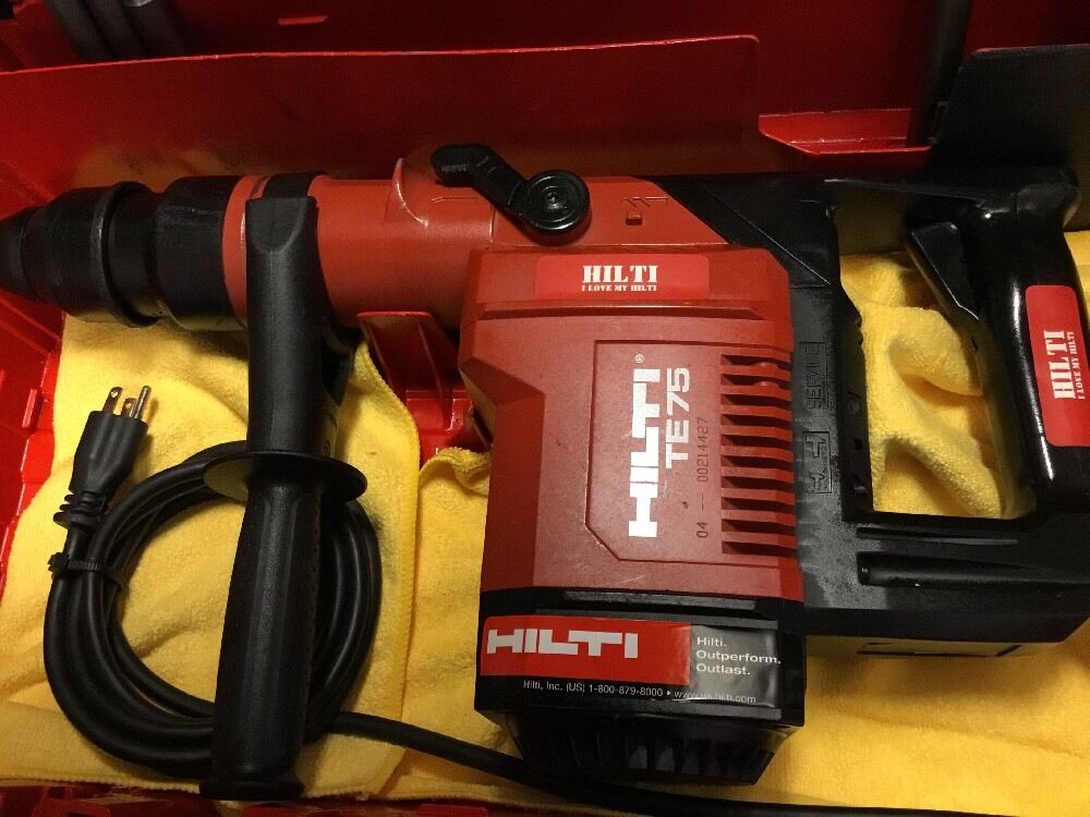 HILTI TE 75 HAMMER, GREAT CONDITION, FREE TABLET,  A LOT OF EXTRAS