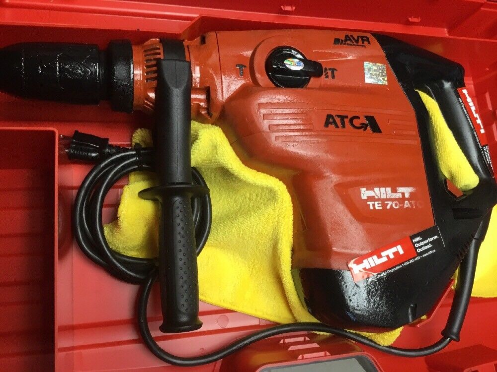 HILTI TE 70 ATC AVR, PREOWNED, FREE KNIFE SET, BITS, CHISELS, EXTRAS