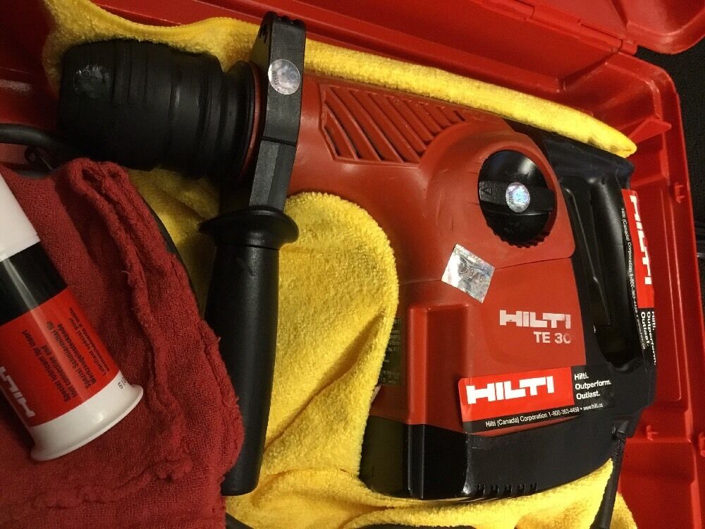 HILTI TE 30, PREOWNED , FREE ANGLE GRINDER, BITS, EXTRAS