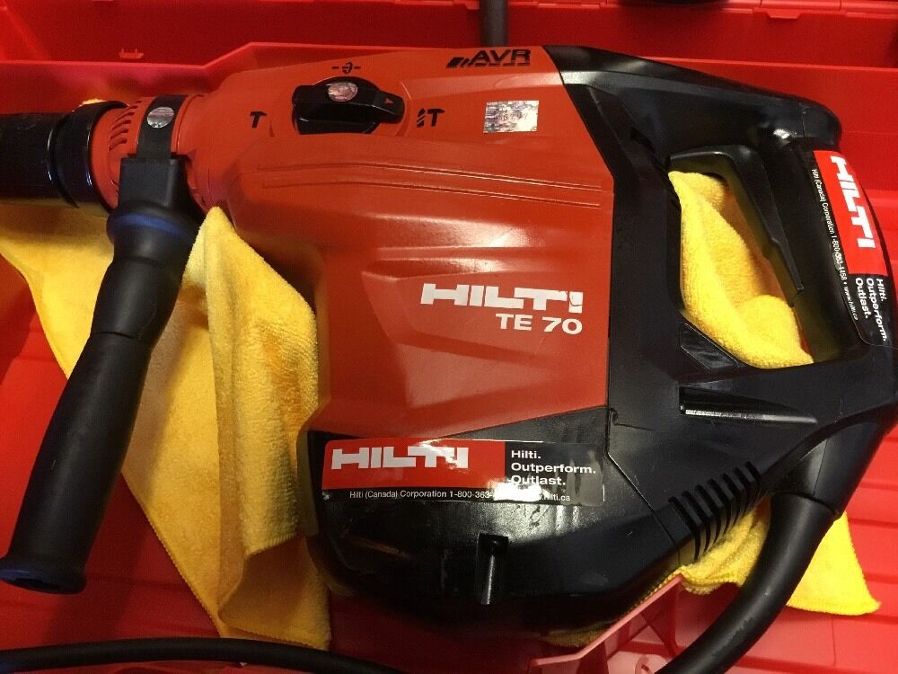 HILTI TE 70 AVR PREOWNED, FREE COFFEE MUG, BITS AND CHISELS