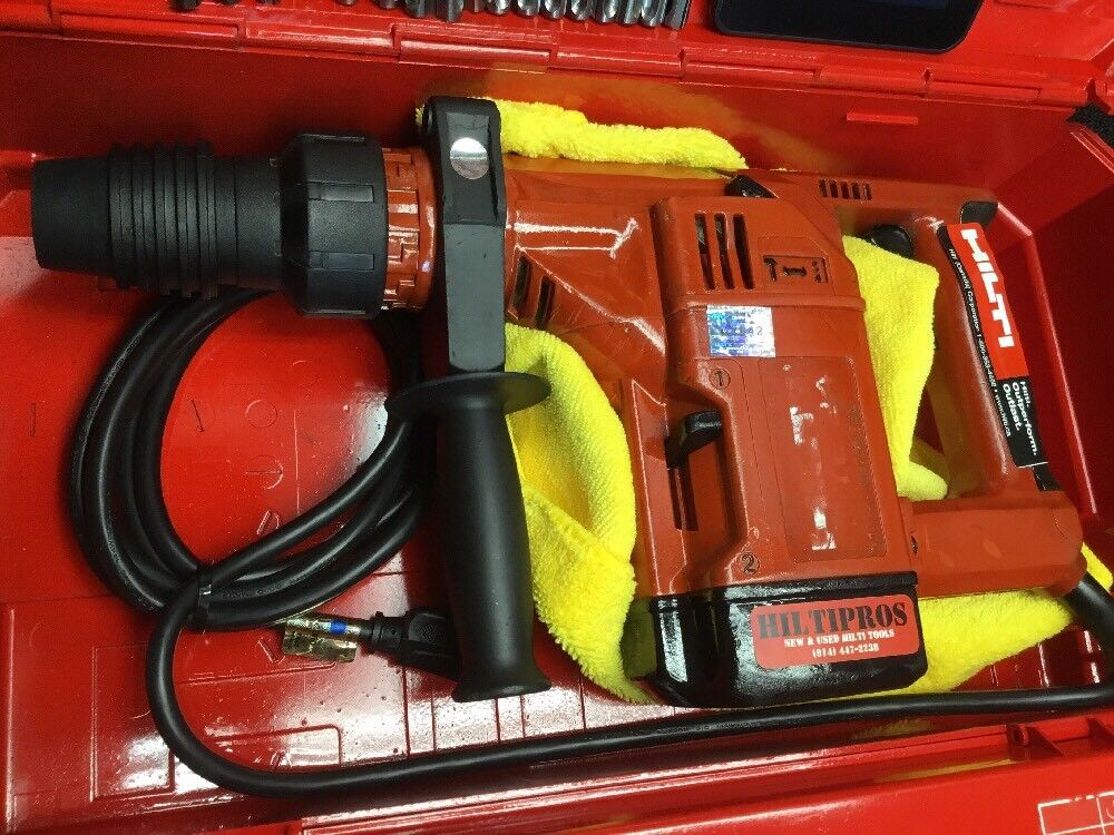 HILTI TE 24 HAMMER DRILL, PREOWNED, FREE TABLET,  BITS, EXTRAS