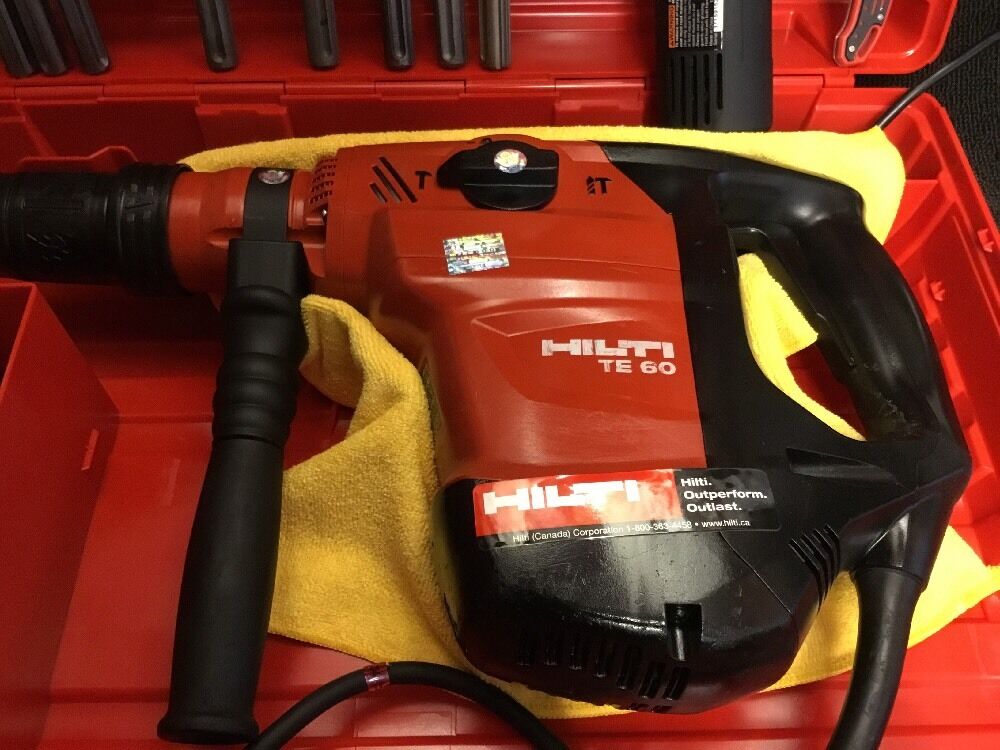 HILTI TE 60, GREAT CONDITION, STRONG, FREE ANGLE GRINDER AND EXTRAS