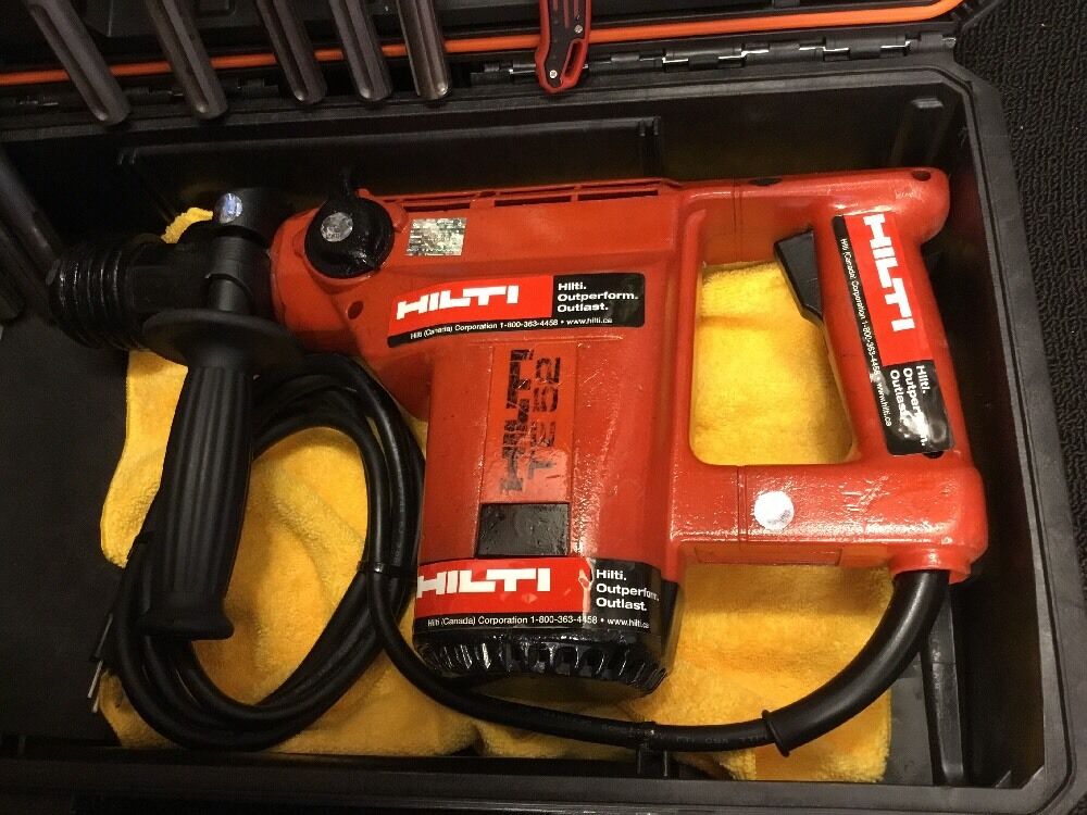 HILTI TE 52 PREOWNED, FREE ANGLE GRINDER, BITS AND CHISELS, FAST SHIP