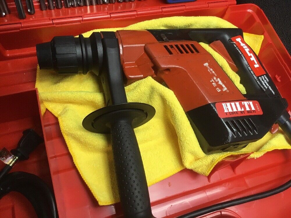 HILTI TE 5 PREOWNED, FREE BLUETOOTH SPEAKER, REINFORCED HANDLE, BITS