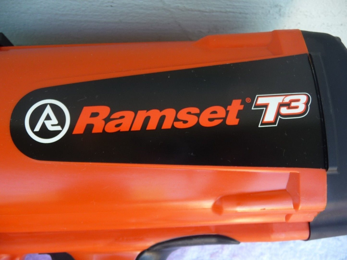 RAMSET T3 MAG, GAS TOOL , SINGLE CHARGER ,2 BATTERIES   BRAND NEW, FAST SHIPPING