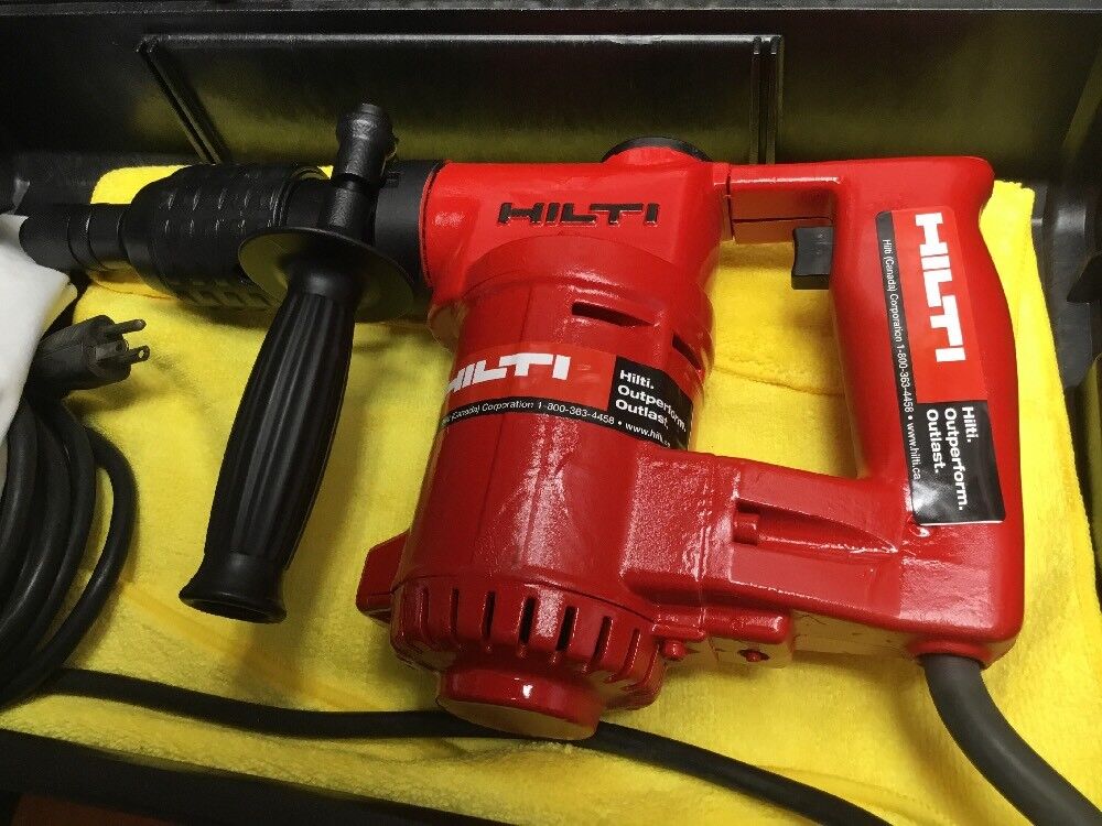 HILTI TE 17 HAMMER DRILL, PREOWNED, FREE KNIFE SET,  EXTRAS