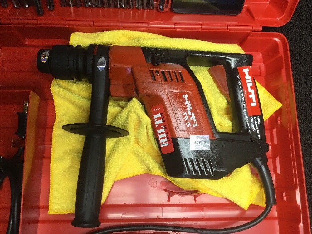 HILTI TE 5 PREOWNED, FREE ANDROID TABLET, REINFORCED HANDLE, BIT